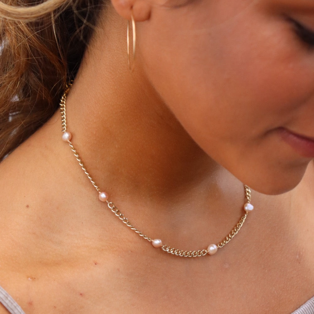 Rosalie Pearl Choker