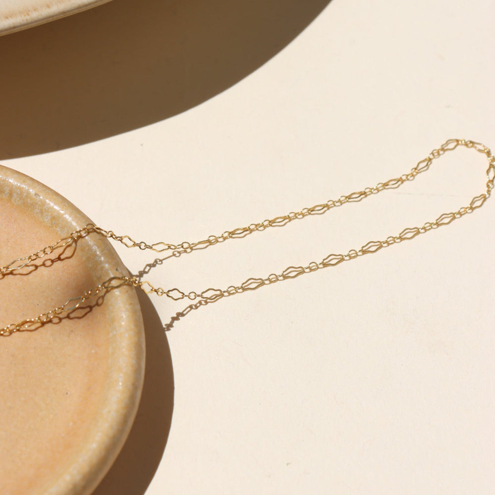Lucia Chain – Token Jewelry
