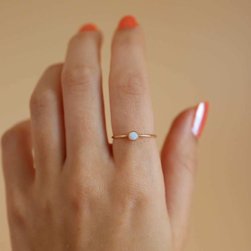 Small opal ring top