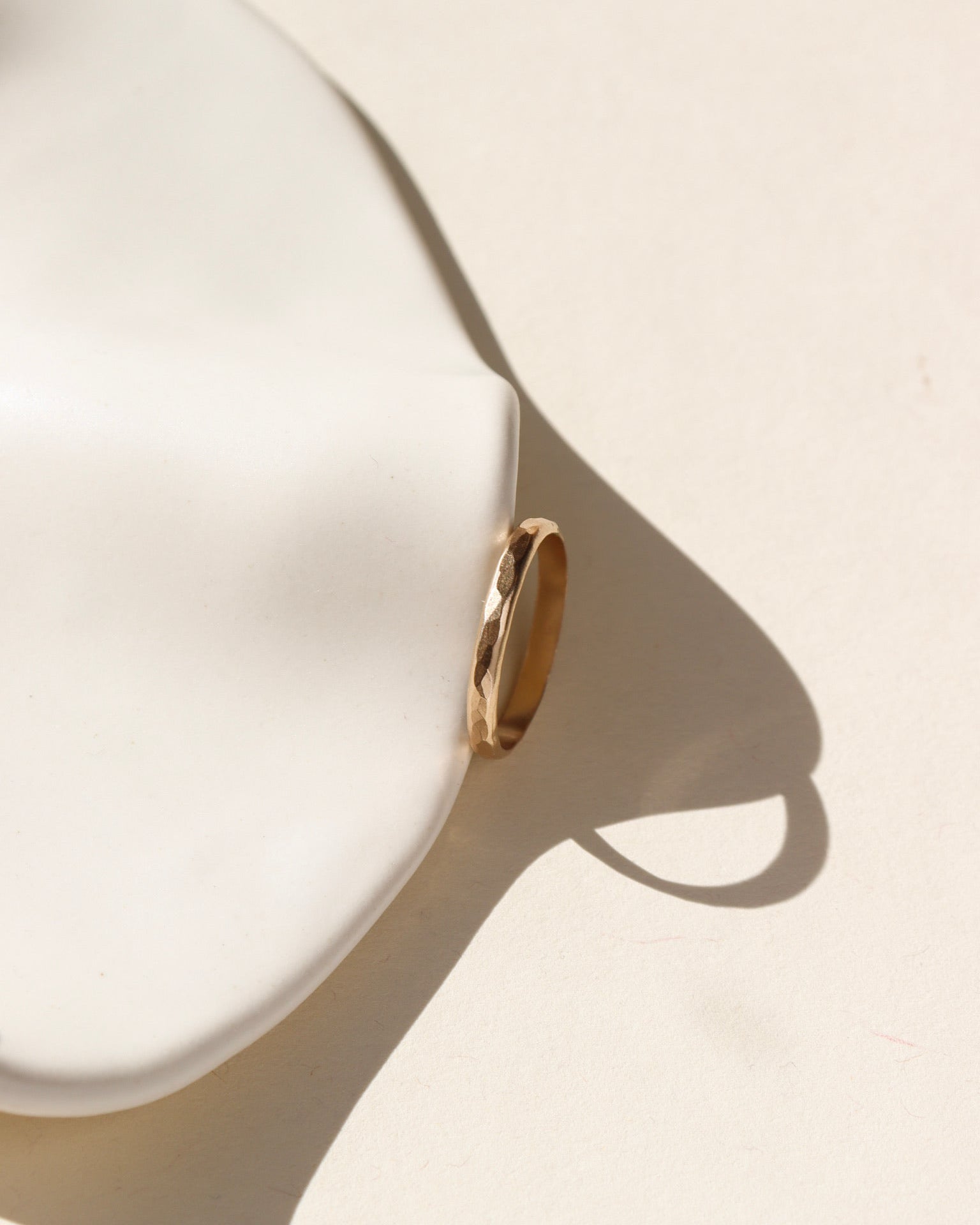 14k gold fill Heritage band. The heritage band Features a lightly hammered band to a high shine. 