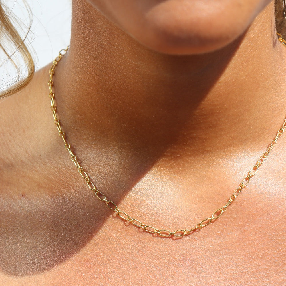 Model wearing 14k gold fill Brooklyn chain