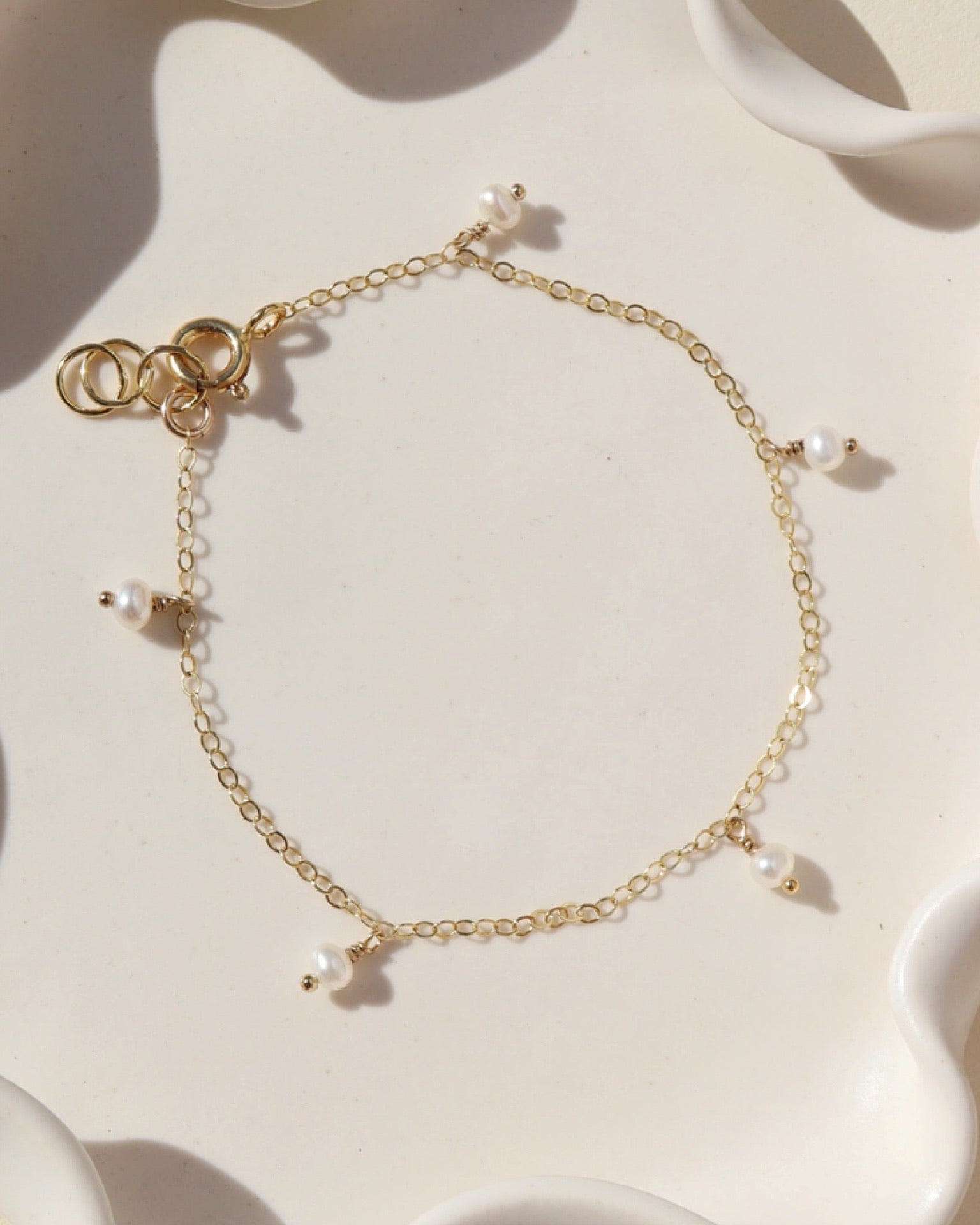 Delicate Pearl Bracelet